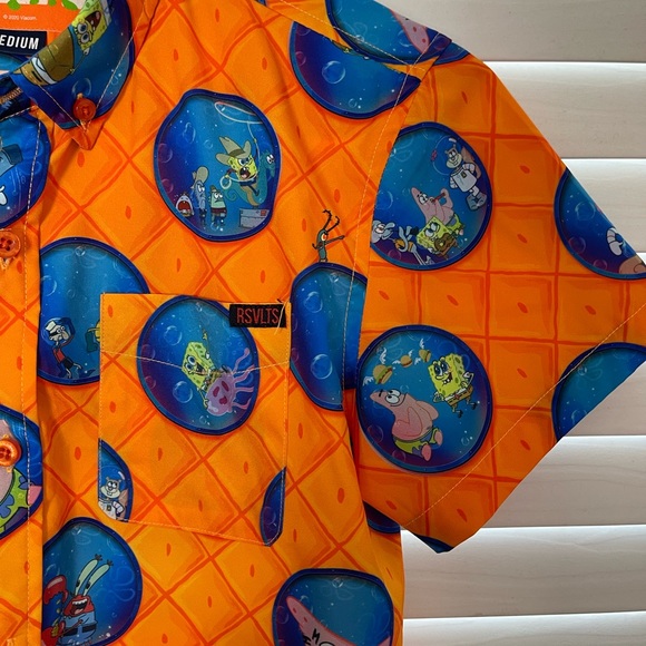 SpongeBob Button down - Picture 2 of 4